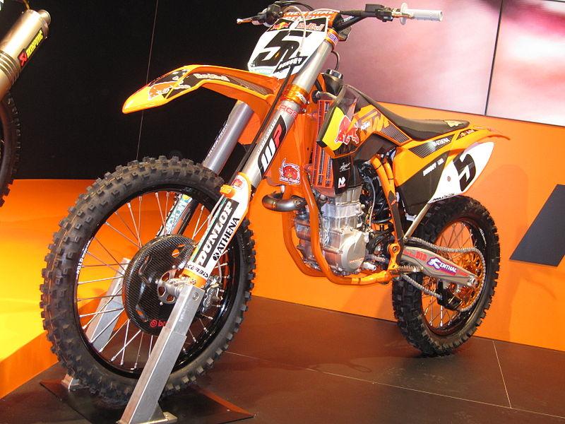 Ryan Dungey is apart of the KTM Red Bull team. He switched from the Suzuki team two years ago. Photo courtesy of http://commons.wikimedia.org/wiki/File:KTM_SX-F_450_-_Dungey.jpg.