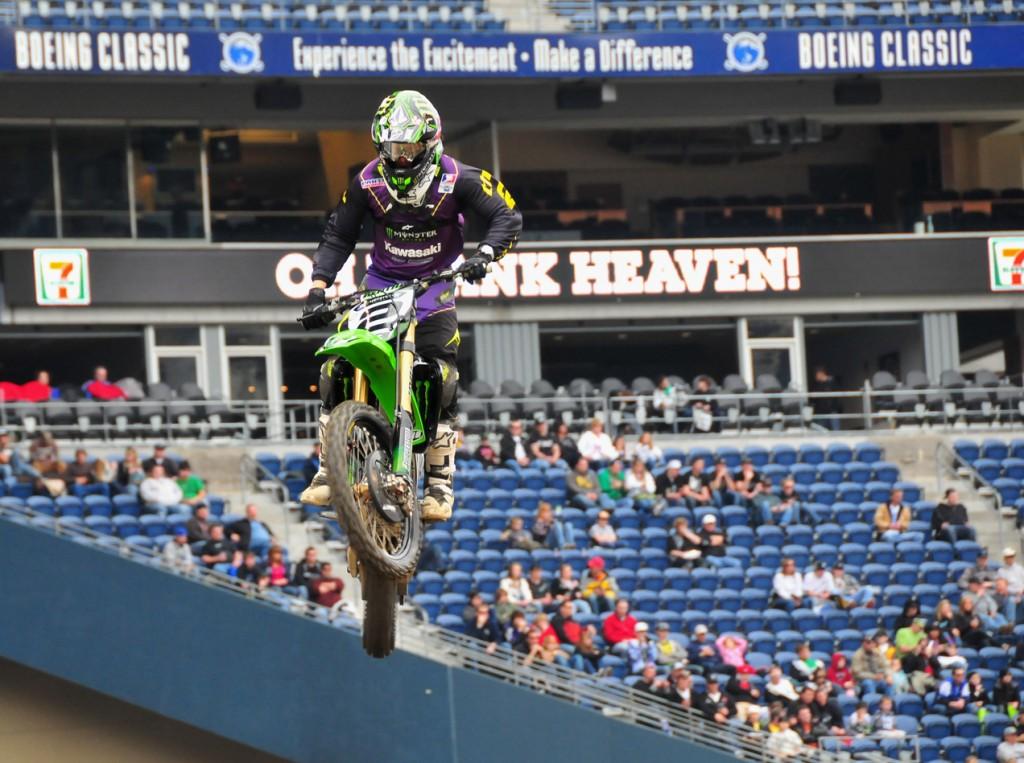 Ryan+Villopoto+takes+the+championship+before+the+finale.+This+is+his+third+time+taking+it.+Photo+courtesy+of+jhuffmanPhotography.