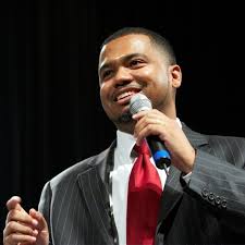 I have a dream! Manny Scott is an inspirational speaker who travels around the world  talking to teenage kids about real life struggles and hardships.