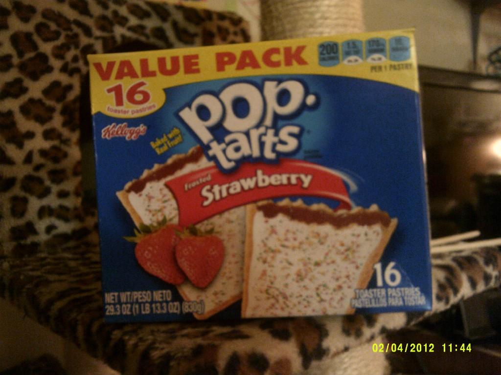 Strawberry+Pop+Tarts%2C+one+of+the+many+flavors+of+Pop+Tarts.++Picture+by+Aurora+Dell.