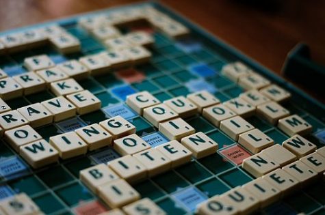 By thebarrowboy (Flickr: Scrabble) [CC BY 2.0 (http://creativecommons.org/licenses/by/2.0)], via Wikimedia Commons
