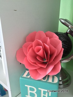 DIY: Paper Flowers