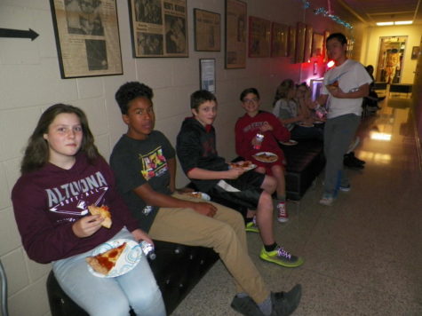 “Flight Academy” visits planetarium