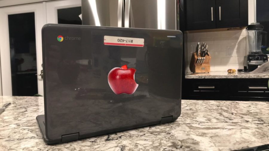 Finished product of the knock-off Dell-Apple hybrid.