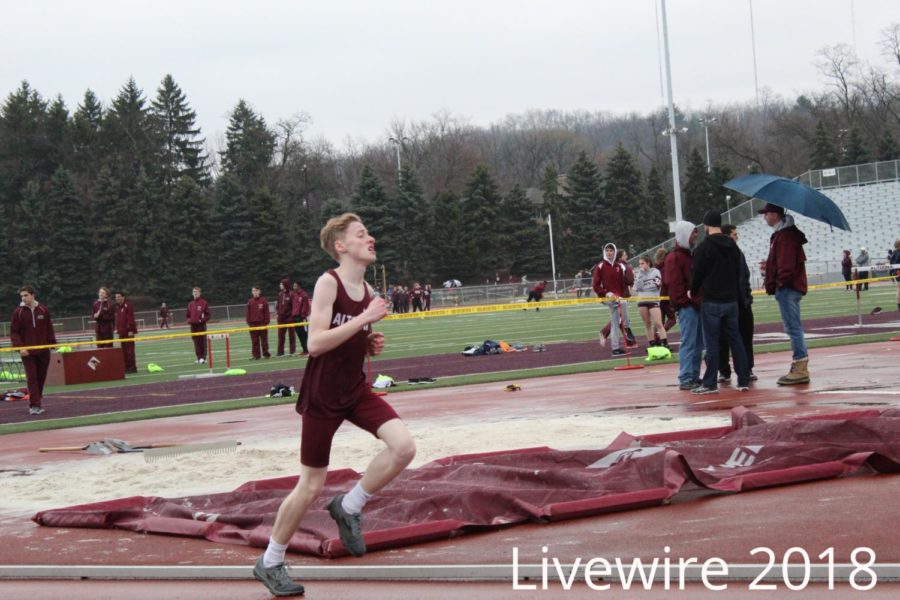 Breathe.+Carson+Ikner+runs+the+1600+meter+dash+at+the+track+meet+on+Apr.+3.+Ikner+ran+the+got+ready+for+his+next+event.