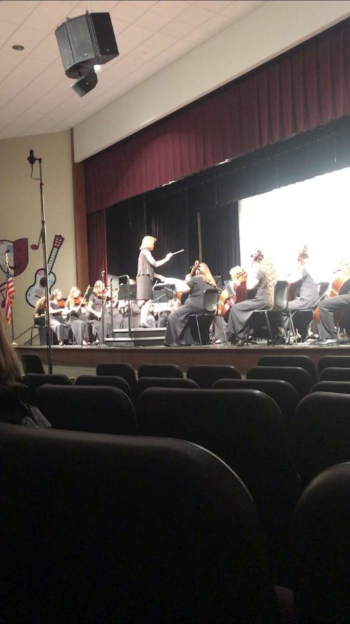 The ninth and eighth grade orchestra joined to play Reindeer Gallop. On Dec. 11, the two orchestras played four songs and then combined with the wind instruments to play two more songs.