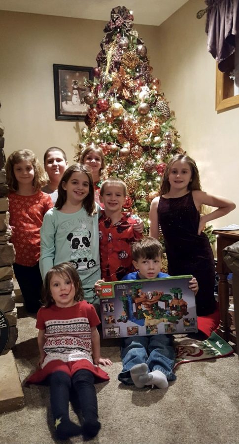 In+recent+years%2C+all+of+the+grandchildren+celebrated+together+on+Christmas+Day.+This+will+be+the+first+year+in+awhile+that+everyone+will+not+be+in+attendance.+%0A%0ATop+row%3A+Adalynn+Bush%2C+%0ANoah+Bush+and+Sabrina+Reighard.+Middle+row%3A+Isabella+Bush%2C+Camden+Bush+and+Sammy+Reighard.+Bottom+row%3A+Stella+Reighard+and+Adler+Reighard.+
