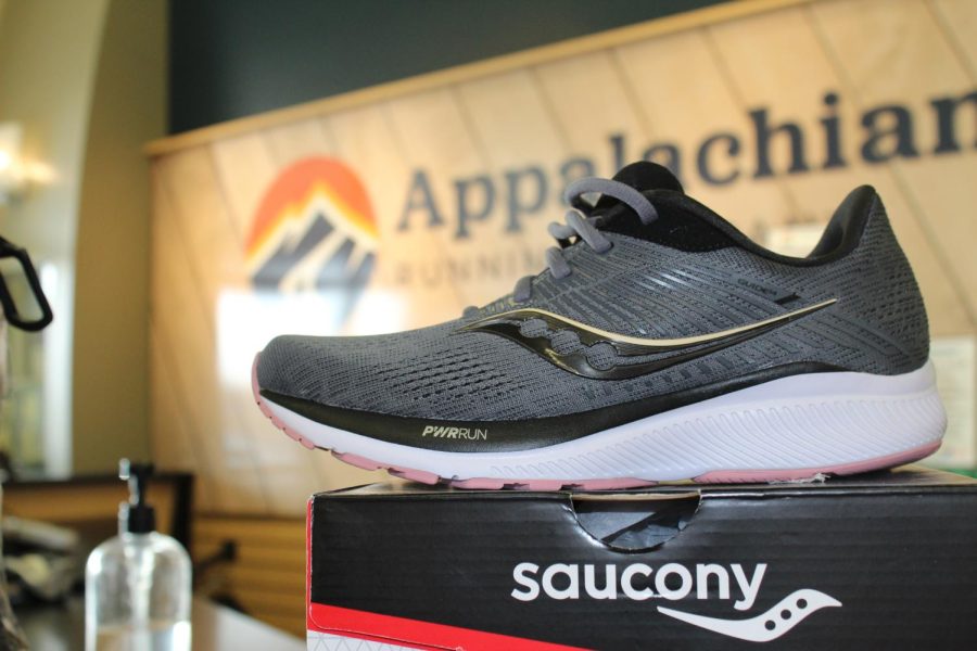 Finding+the+perfect+fit.+Not+every+runner+has+the+same+preference+in+their+shoes.+Appalachian+Running+Company+does+a+foot+test+to+find+the+perfect+shoe+for+each+and+every+runner.++