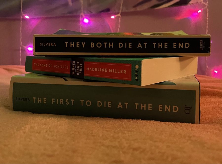 Adam Silveras They Both Die at the End is an amazing and tragic story that follows Rufus and Mateo through their end day. They Both Die at the End was released in 2017 and is both a New York Times and IndieBound bestseller!