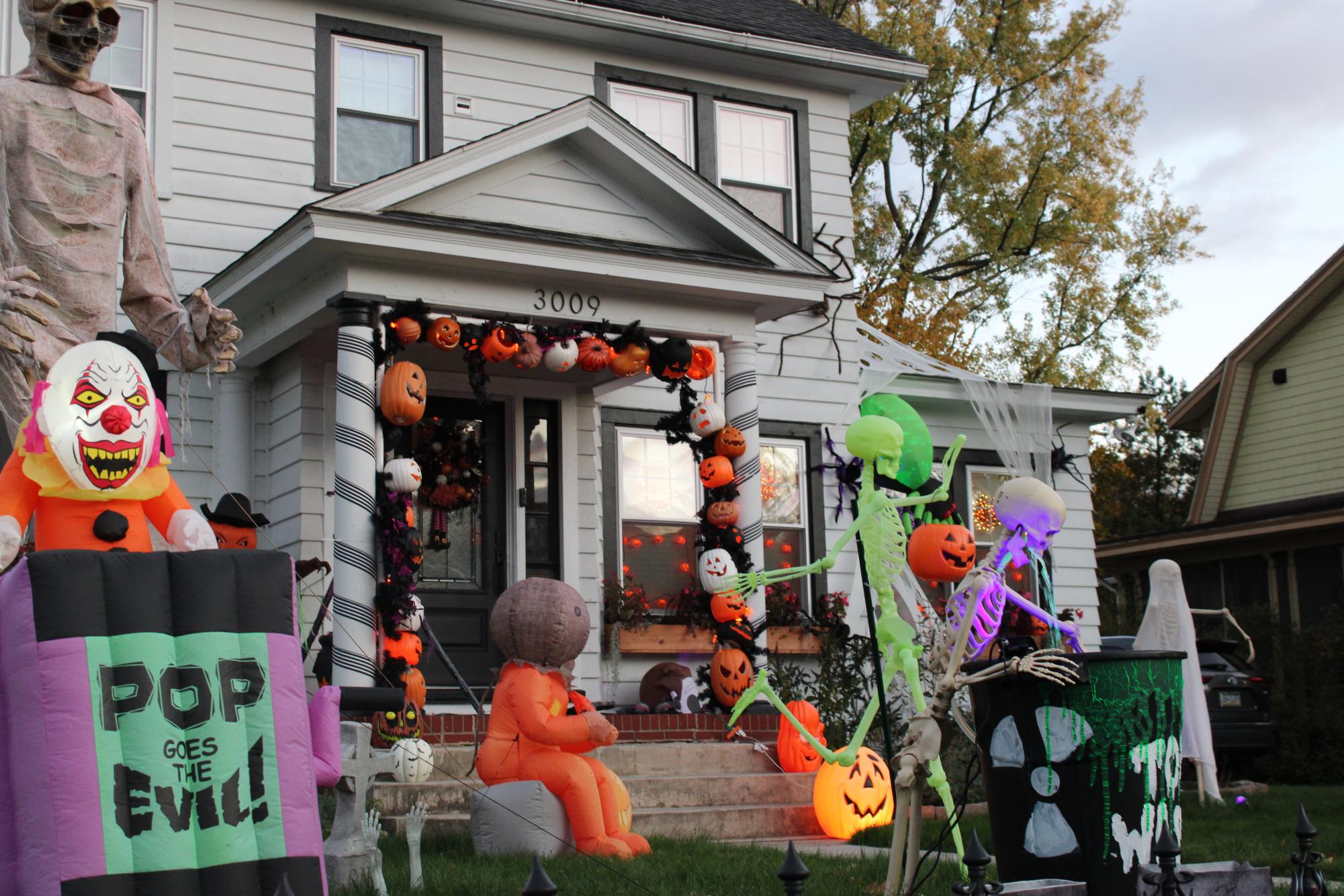 Monstrous mummy mansion! This house on Third Ave. is definitely ready for Halloween on Oct. 31! The clown and skeletons activated as I snapped, a picture of the spirit going on the week of Trick-or-Treat.